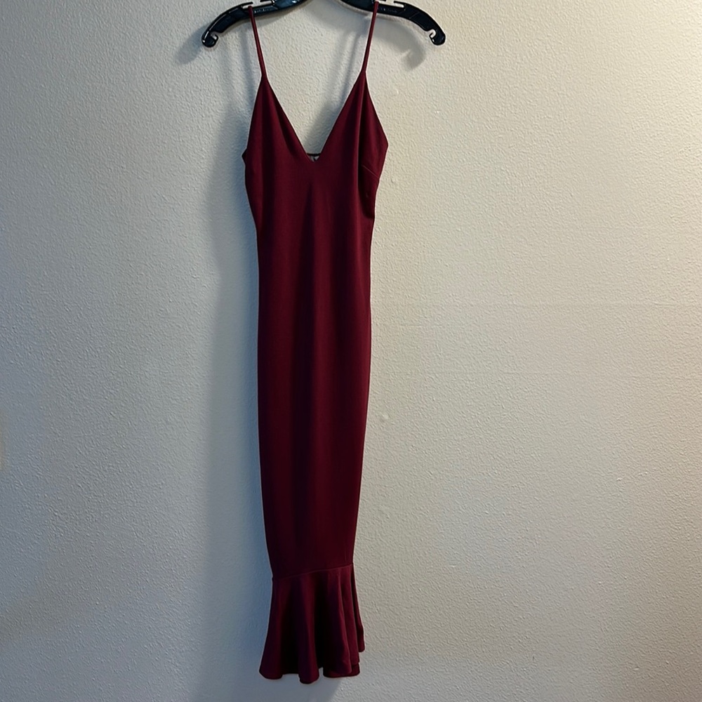 Maroon v neck dress